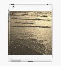 Wave after wave... iPad Case/Skin