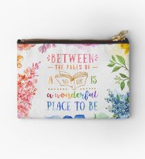 Between the pages Studio Pouch