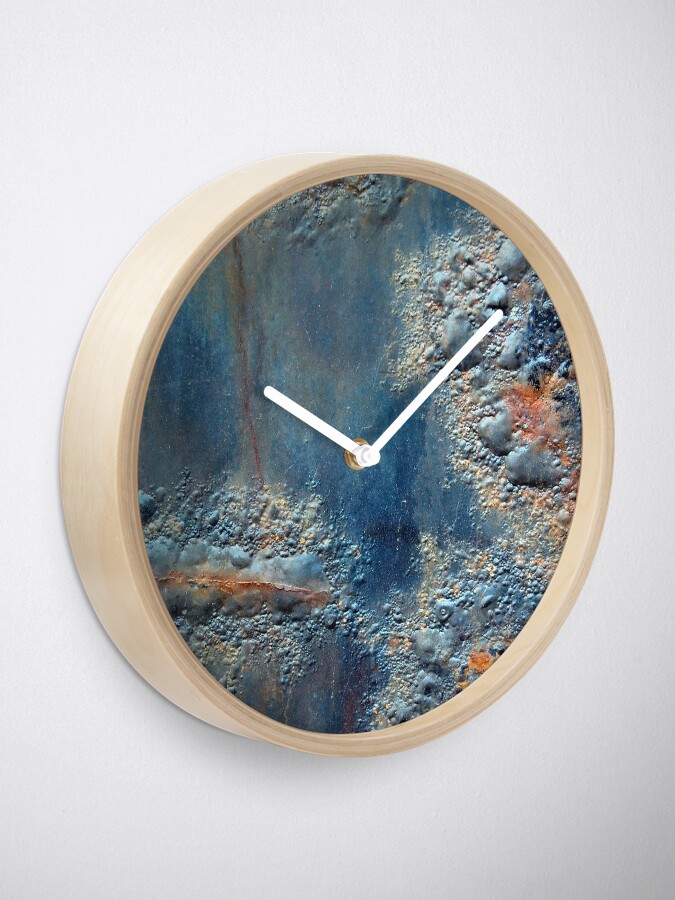 Alternate view of Aquabatix Clock