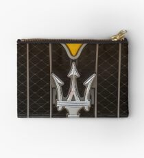 2010 Maserati Grille Emblem -5556c Täschchen
