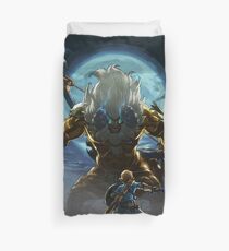 The Legend of Zelda - Breath of the Wild - Link vs Gold Lynel Duvet Cover