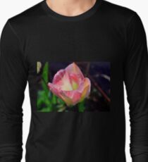 Rippled Rims Long Sleeve T-Shirt