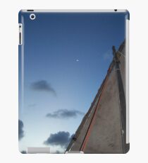 Moonlit Sail iPad-Hülle & Klebefolie
