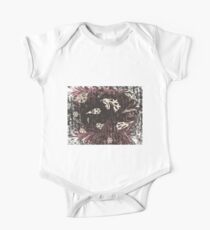Caught in a snowstorm One Piece - Short Sleeve