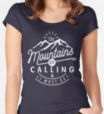 Camiseta entallada de cuello redondo Las montañas están llamando y debo irme