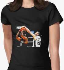 Manu Ginobili Tailliertes T-Shirt für Frauen