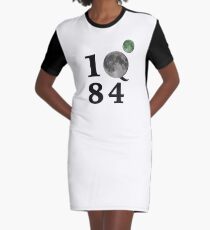 1Q84 T-Shirt Kleid