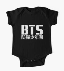Body de manga corta BTS Bangtan Boys Logo / Texto 2