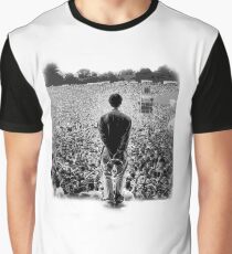 OASIS AT KNEBWORTH - posterized image. ICONIC Graphic T-Shirt