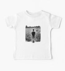 Oase in Knebworth - posterisiertes Bild. ICONIC Baby T-Shirt