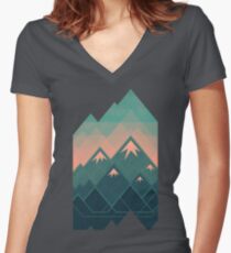 Geometric Mountains Women's Fitted V-Neck T-Shirt