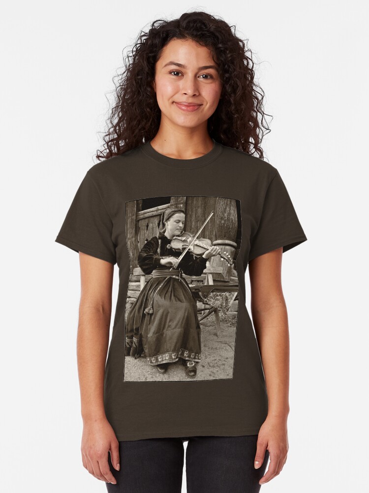 Alternate view of Hardanger fiddle player Classic T-Shirt