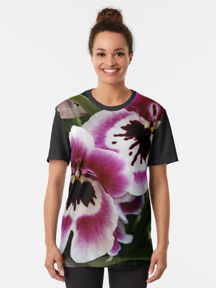 orchid colour shirt