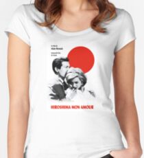 Hiroshima Tailliertes Rundhals-Shirt