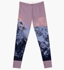 Snow Covered Mountains of Nelson Lakes Leggings