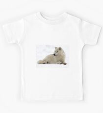 Lone Arctic Wolf. Kids Tee