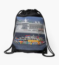 The Queen and the Dazzle Ferry Drawstring Bag