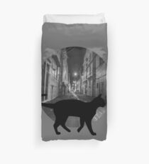 Street cat Duvet Cover