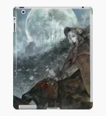 Doll - Bloodborne iPad-Hülle & Klebefolie