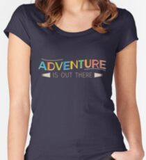 Das Abenteuer ist da draußen! Tailliertes Rundhals-Shirt