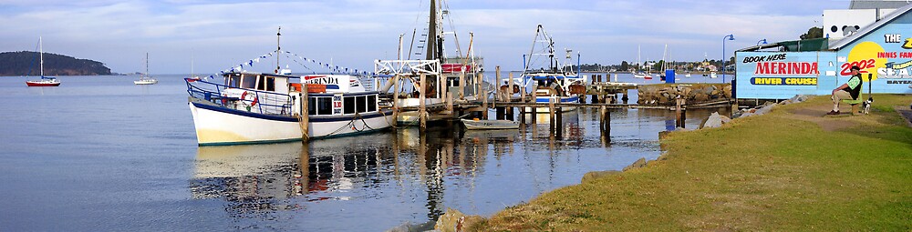 "Batemans Bay Boat Shed And Wharf, Clyde River, South Coast NSW ...