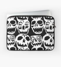 Verzweifelt auf der Suche nach Schädeln Laptoptasche