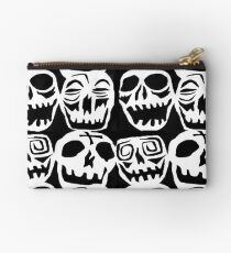 Verzweifelt auf der Suche nach Schädeln Studio Clutch