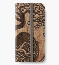 Vinilo o funda para iPhone Efecto de grano de madera áspera Árbol de la vida Yin Yang