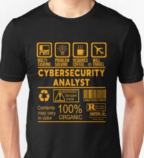 CYBERSECURITY ANALYST - SCHÖNES DESIGN 2017 Slim Fit T-Shirt