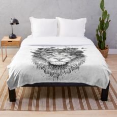 Floral lion (b&w) Throw Blanket