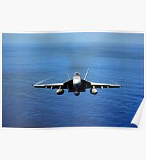 Eine F / A-18E Super Hornet über dem Pazifischen Ozean. Poster