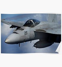 Eine F / A-18E Super Hornet über dem Pazifischen Ozean. Poster
