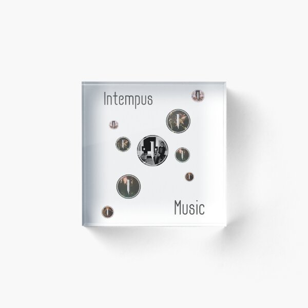 Intempus Circular Acrylic Block