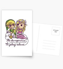 Postales Es peligroso jugar solo