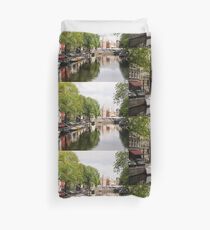 Castle reflection in the canal Duvet Cover