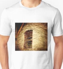 Efeu-Fenster Slim Fit T-Shirt