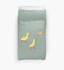 fowl play Duvet Cover