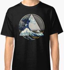 Vintage Hokusai Mount Fuji Great Tsunami Wave Japanese Geometric Manga Shirt Classic T-Shirt