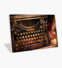 Steampunk - Nur eine gewöhnliche Schreibmaschine Laptop Folie