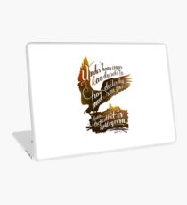 Under hans vinger Laptop Skin