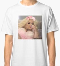 Trisha Paytas Drinking - CBB Classic T-Shirt