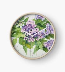 Lavendel-Spitze-Kappe mit Blumen Uhr