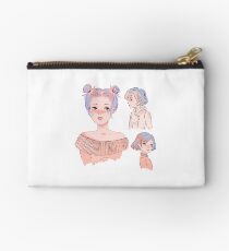 Bolso de mano touka con varios peinados