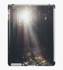 MINDS IN NATURE|MODERN PRINTING| 1 Pc #27734229 iPad Case/Skin