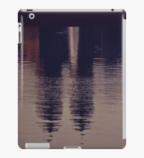 New York reflected iPad Case/Skin