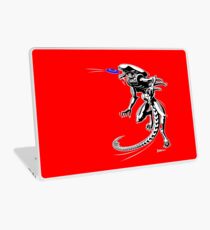 Alien Loves to Play Frisbee Laptop Skin