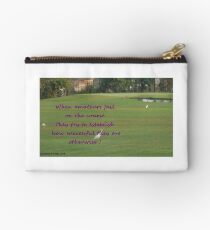 Amateur Golf Studio Pouch
