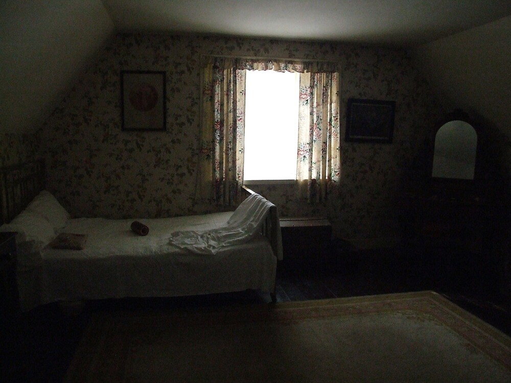 cottage style bedroom dark furniture