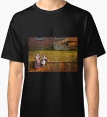 People - Afternoon break Classic T-Shirt