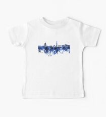 Washington DC-Skyline im blauen Aquarell auf weißem Hintergrund Baby T-Shirt